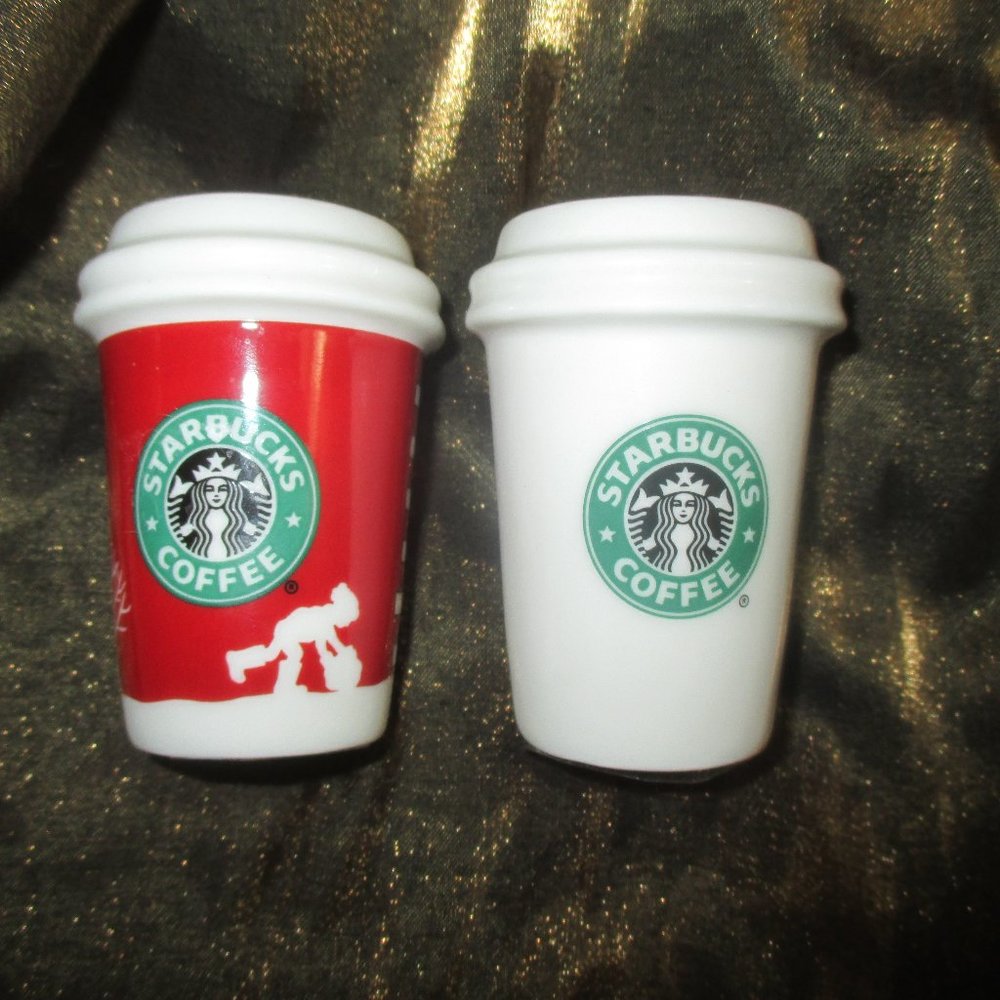 Starbucks 2006 Holiday Ceramic Ornament Set 2 Christmas Winter Coffee To Go Cups